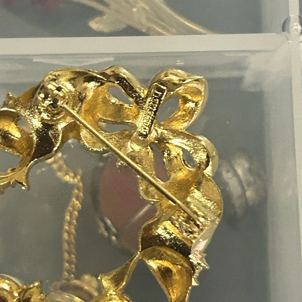 RICHELIEU Pearl crystal gold brooch/Pin - Picture 5 of 6